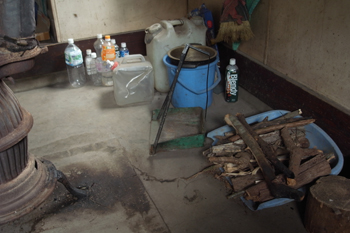 一杯水避難小屋